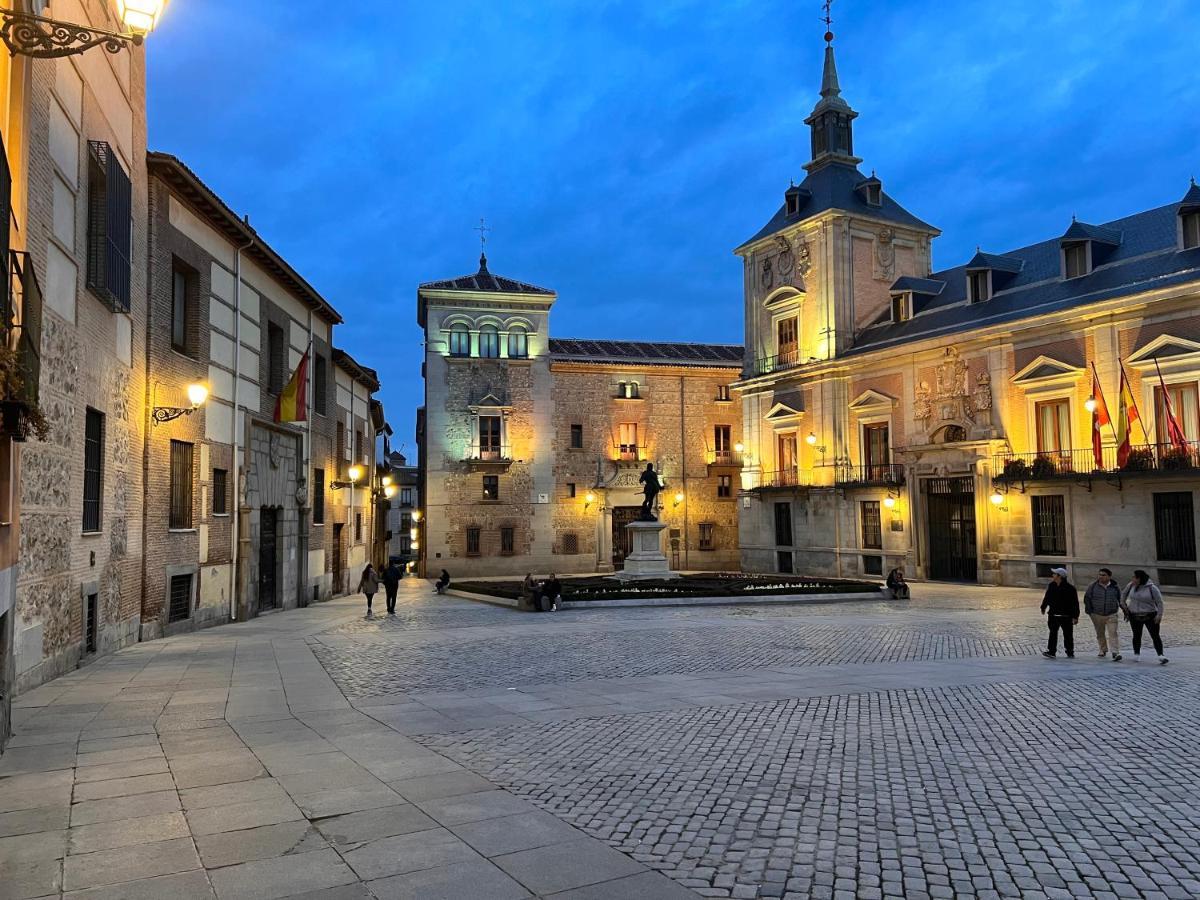 Apartment In Monumental Square Madrid Center المظهر الخارجي الصورة