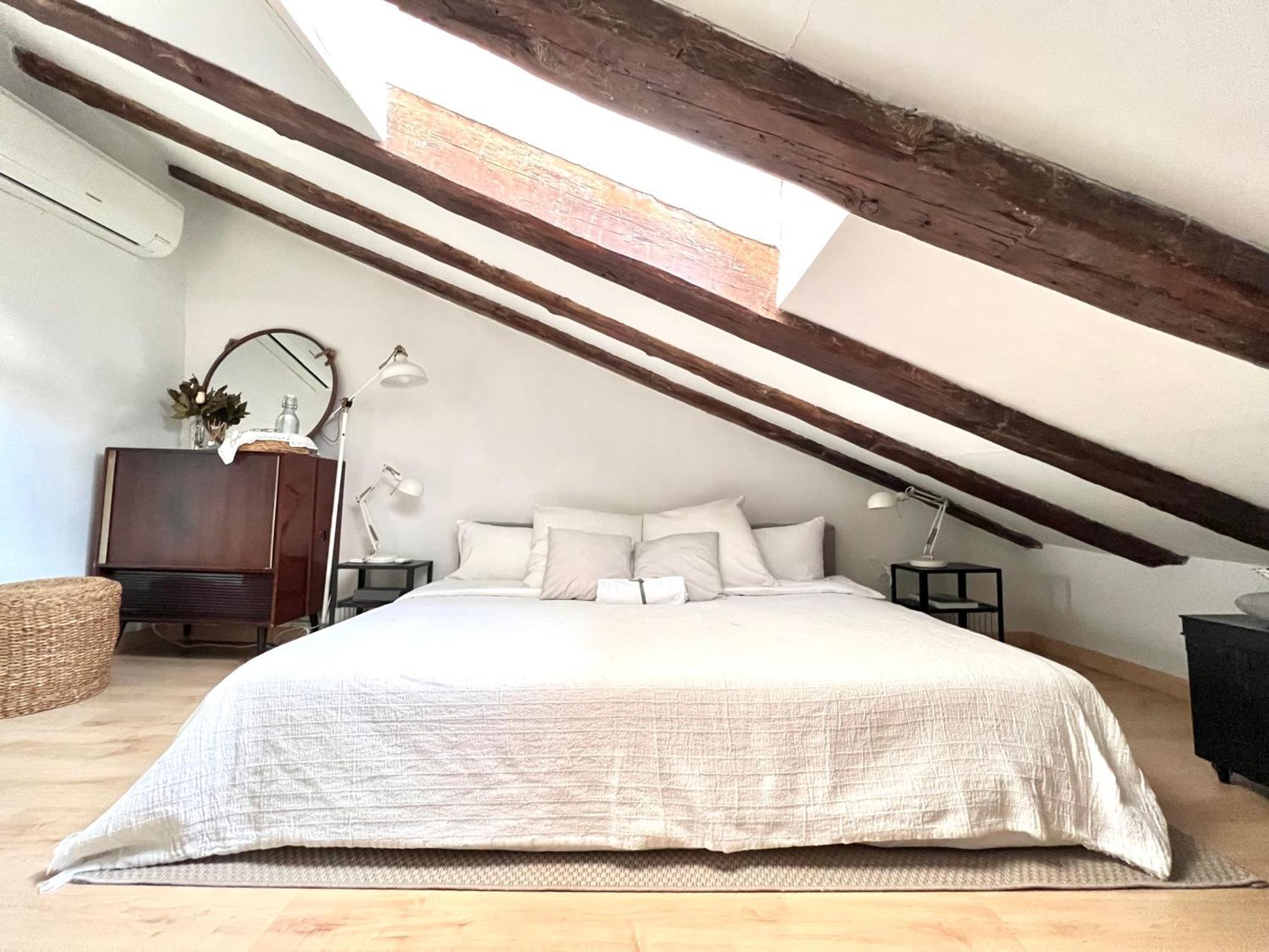 Apartment In Monumental Square Madrid Center الغرفة الصورة