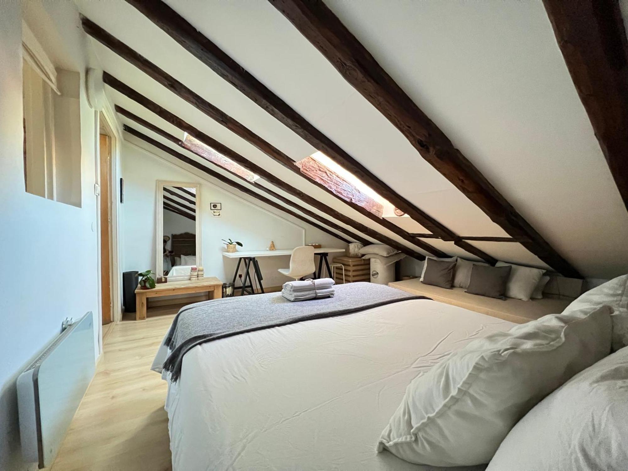Apartment In Monumental Square Madrid Center الغرفة الصورة
